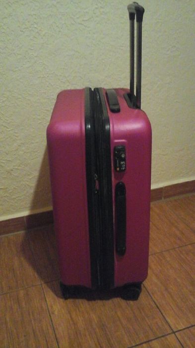 Валіза на колісах чемодан на калесах