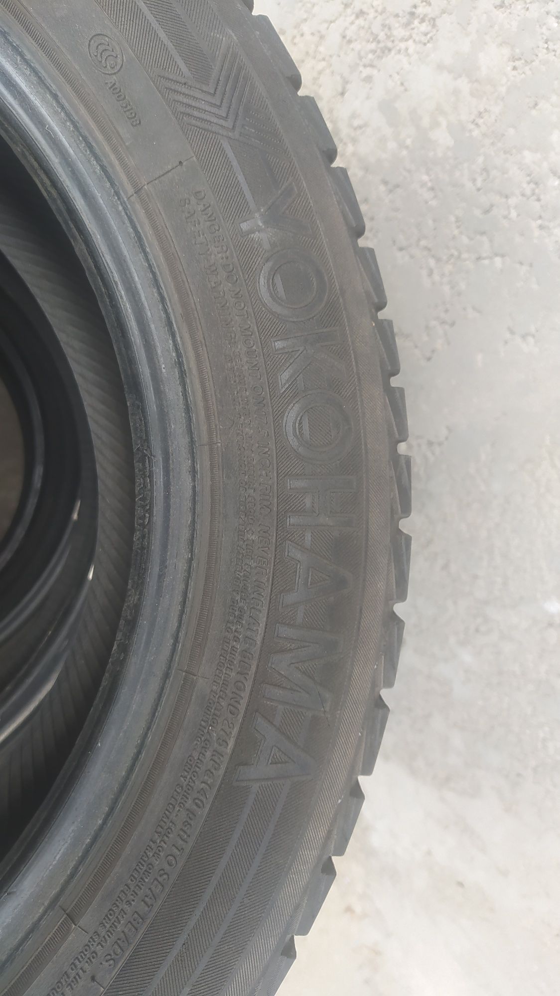 Резина Yokohama 215/60R17 только комплектом 4 шт.