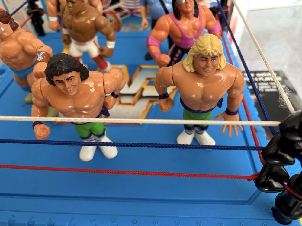 Ringle Wrestling e 7 bonecos