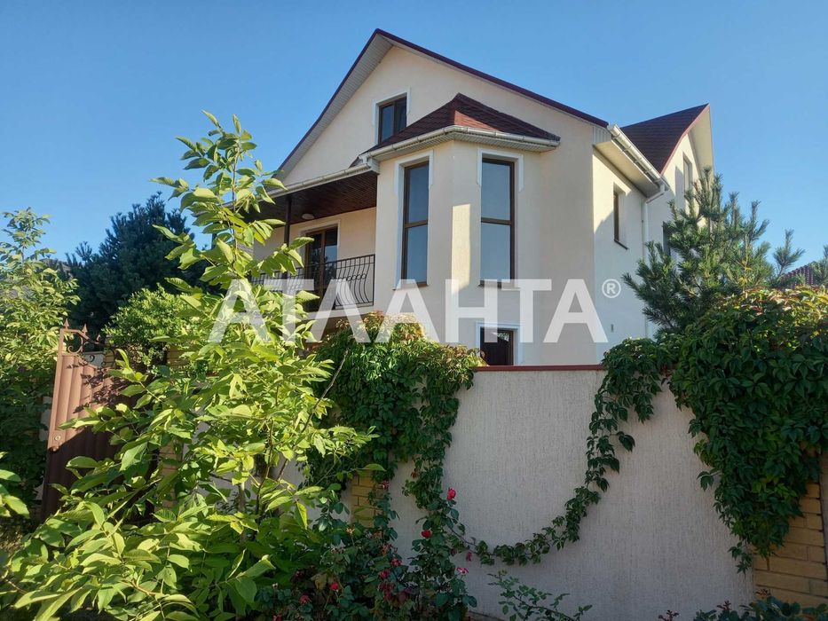 Будинок з ремонтом у Совіньоні