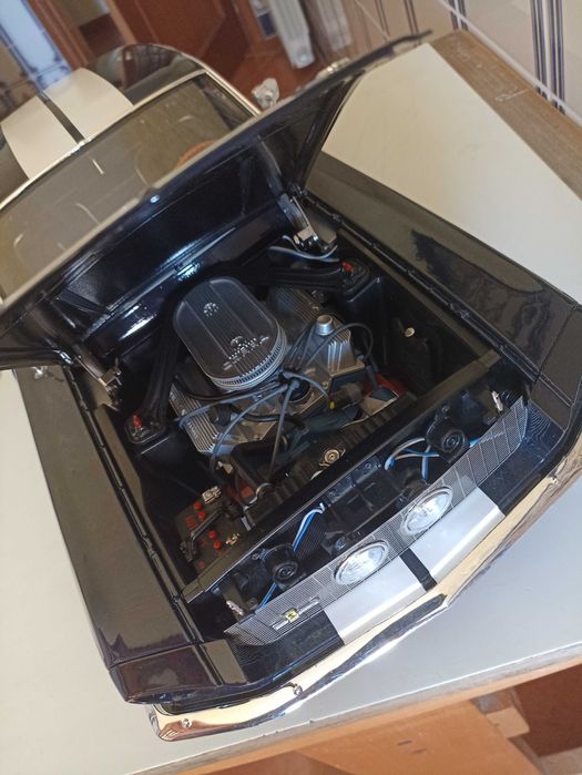 Miniatura Mustang Shelby GT 500 Escala 1/8