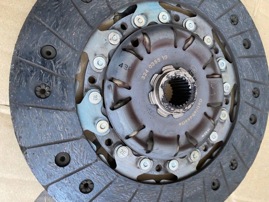 Продам комплект щеплення  Пассат б6 в хорошому стані