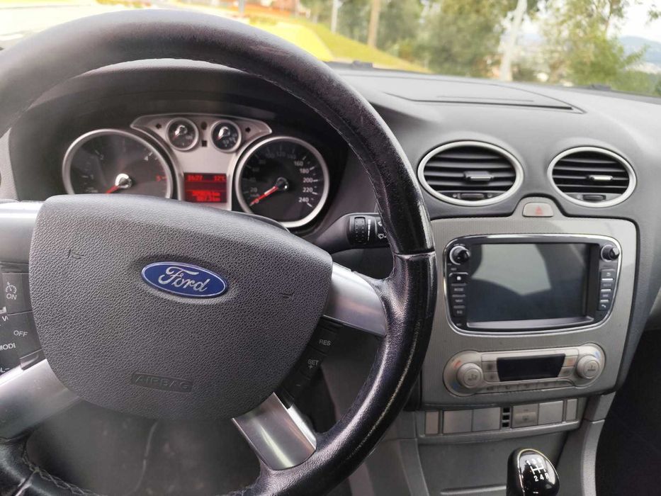 Ford Focus Titanium 1.6 Tdci 110 Cv´s - Aceito Retoma - Revisão Feita