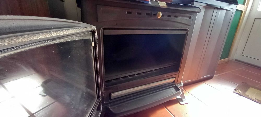 Salamandra em ferro fundido