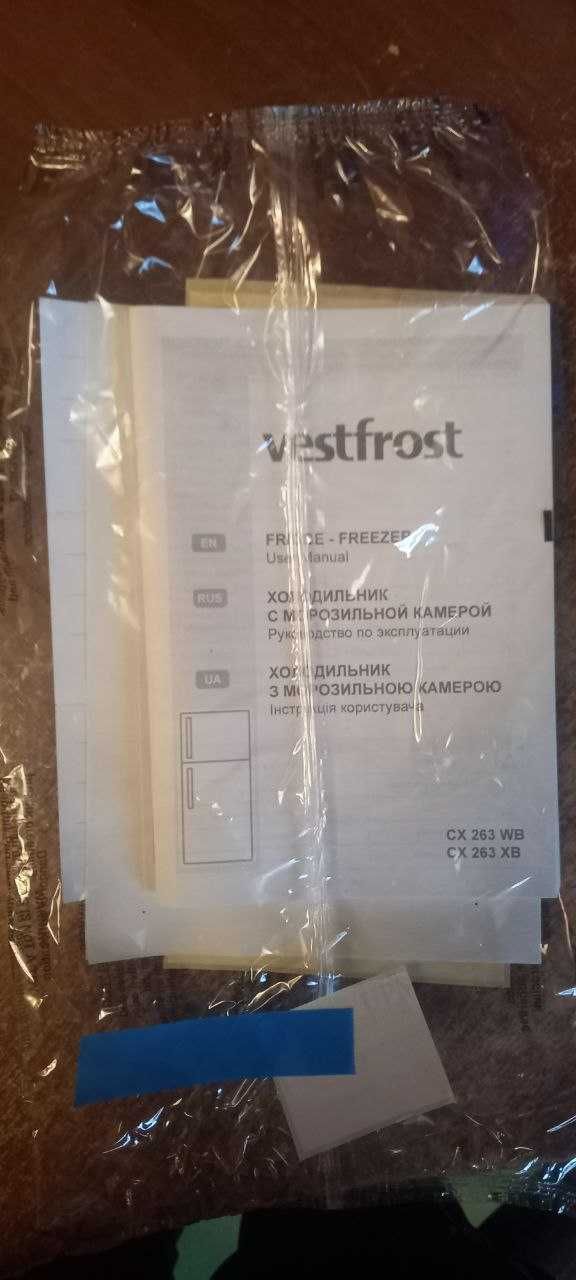 Холодильник VESTFROST CX263WB