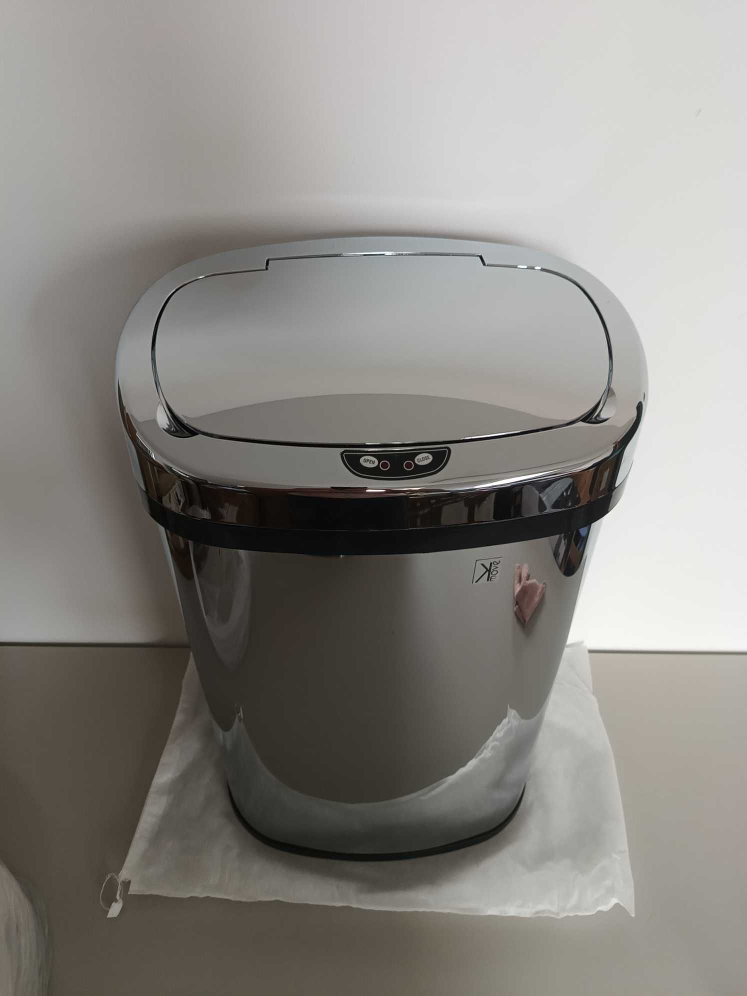 KITCHEN MOVE  kosz na odpady automatyczny kuchenny ze stali nierdzewne