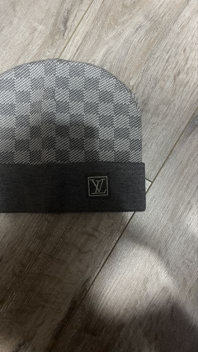 шапка louis vuttion