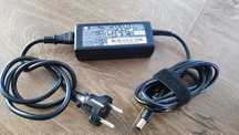 $009 Zasilacz HP 45 watt gruby wtyk