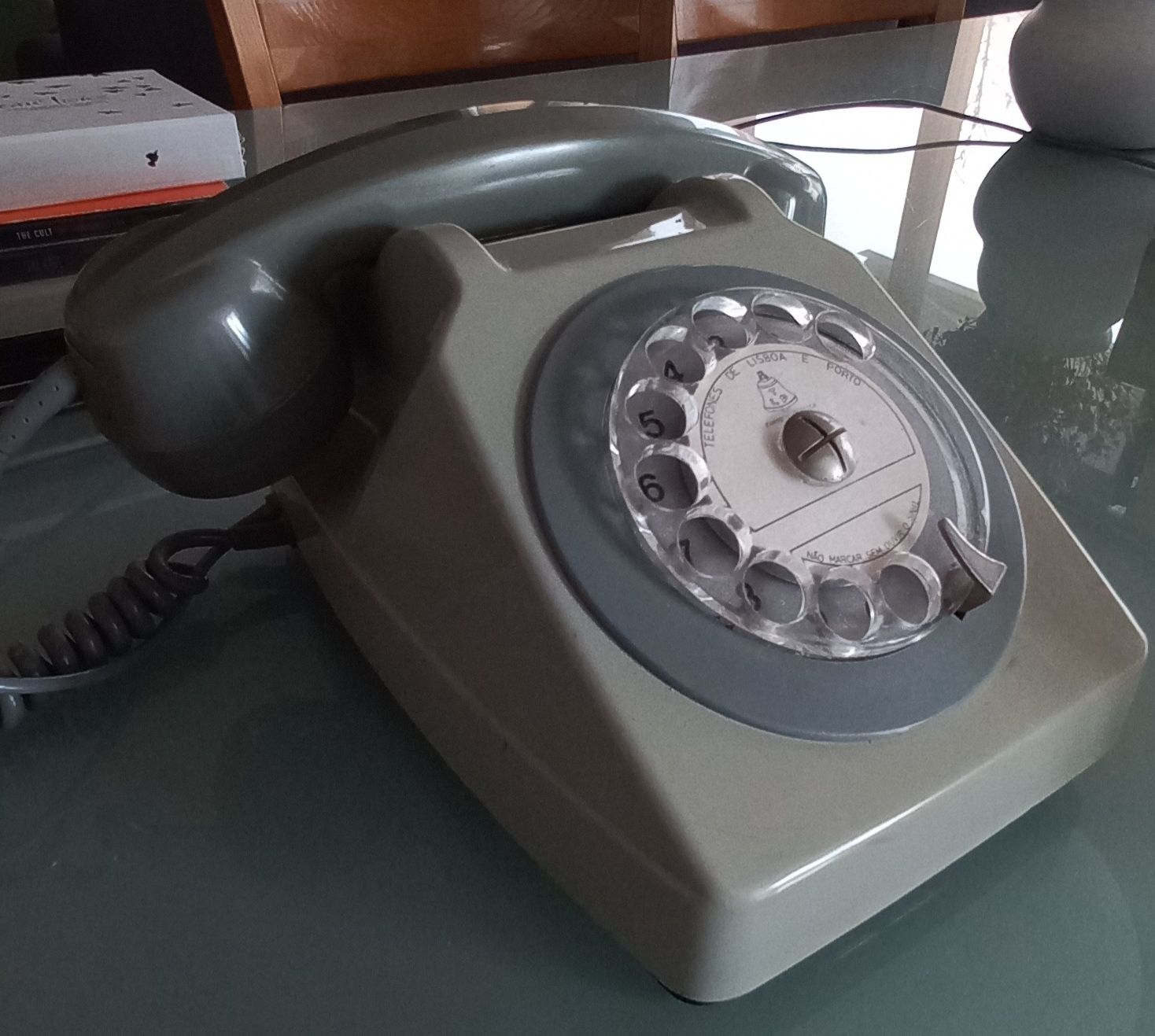 Telefone antigo de disco