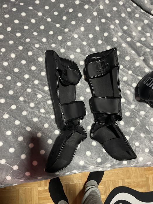 Caneleiras, shin pads budhaa muay thai ou kickboxing