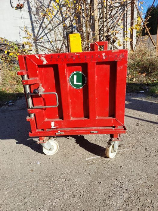 Belownica prasa  zgniatarka do kartonu makulatury odpadów smieci foli