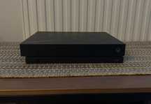 Konsola Xbox One X 1B