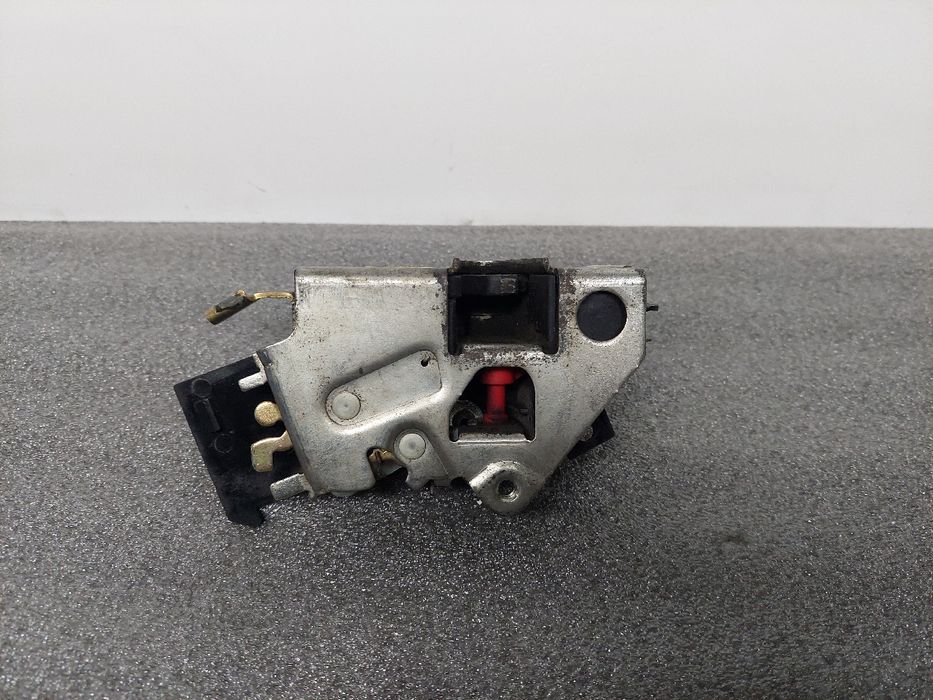 Fechadura / fecho porta trás direito BMW 3 (E36)