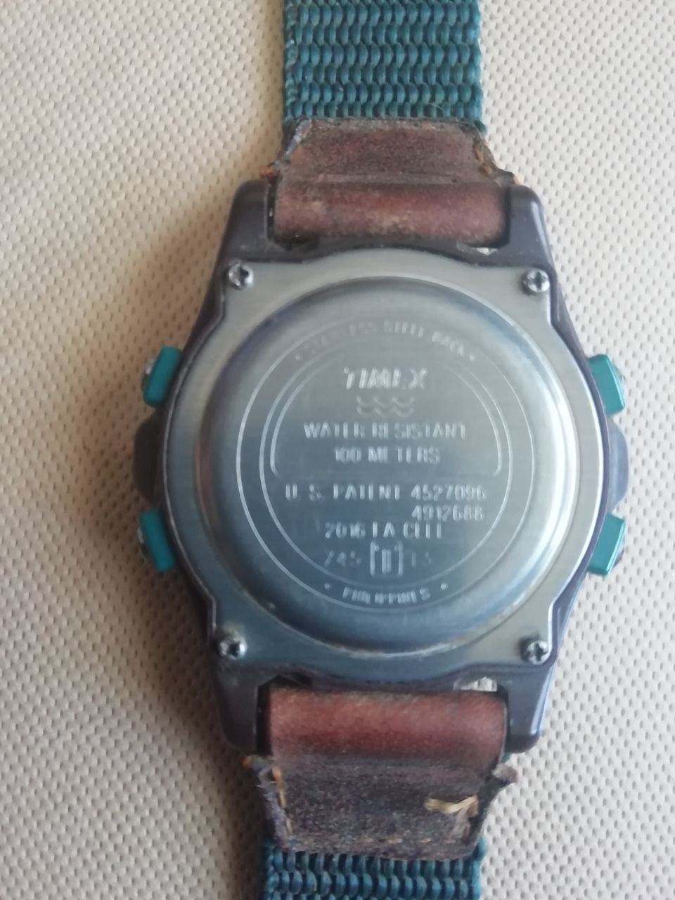 Часы винтажные  Timex Expedition