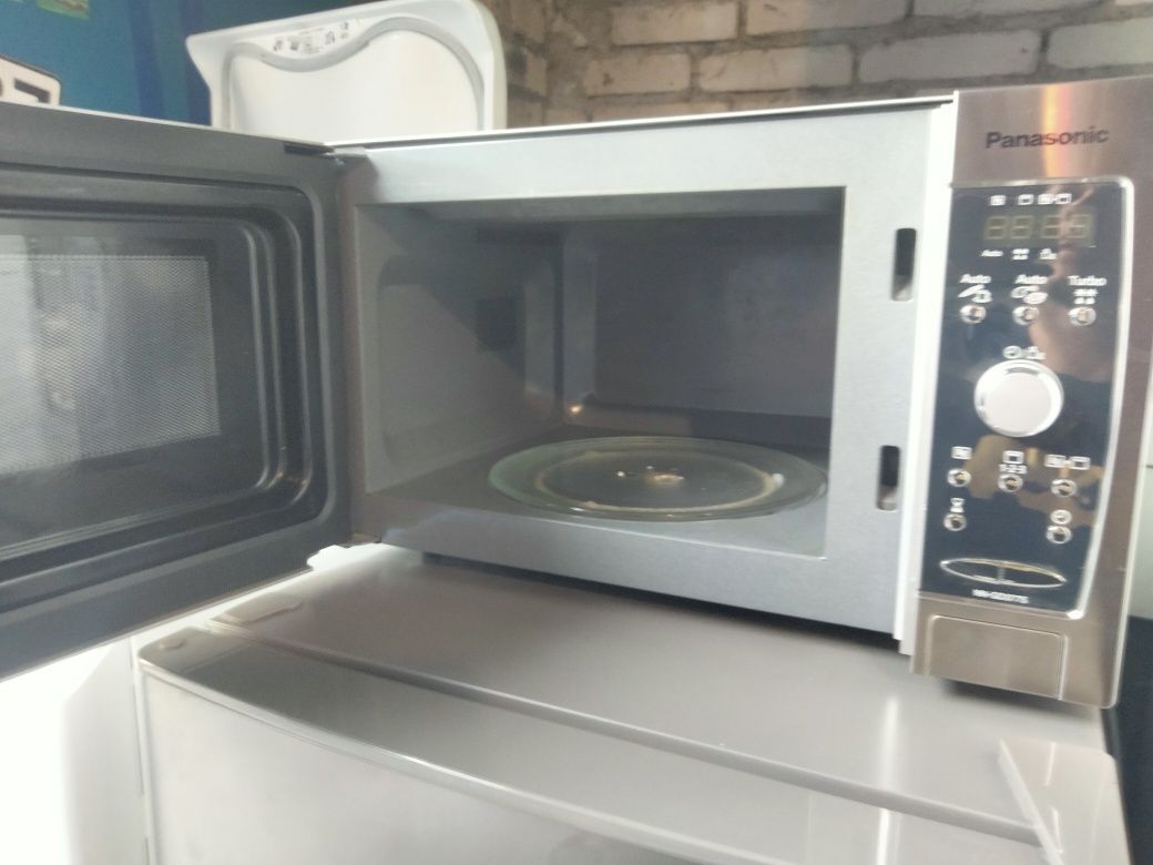 Kuchenka mikrofalowa Panasonic