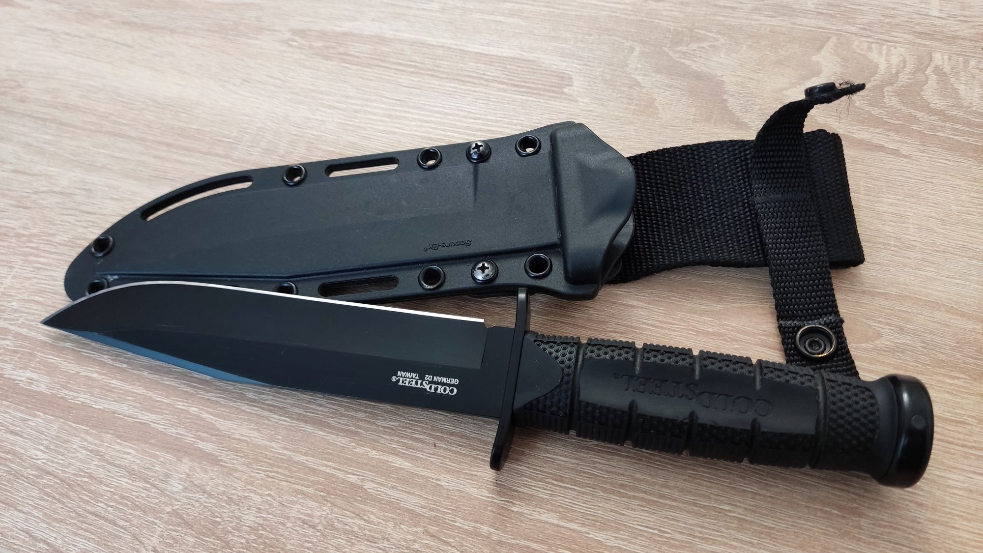 Nóż Cold Steel Leatherneck SF D2