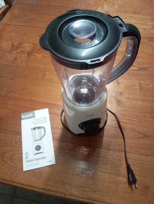 Liquidificador Kunft 1,5 L