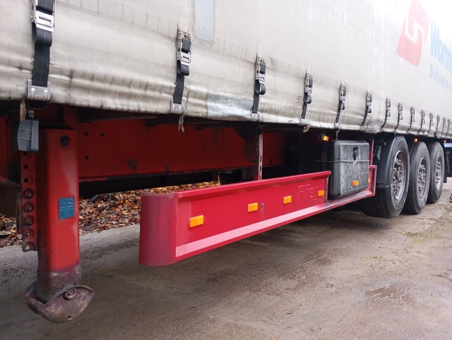 Naczepa KOEGEL Firanka