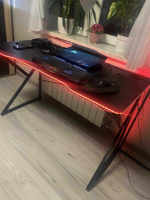 Biurko Gamingowe Huzaro 120 cm LED RGB – Wysyłka Gratis!