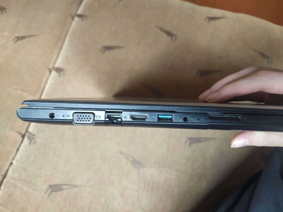 Ноутбук Lenovo i3-6006u/4gb ram/240gb ssd