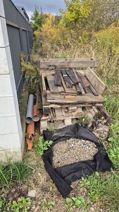 Віддам дошки і піддони після будівельних робіт