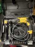 Młotowiertarka DeWalt D25133K-QS SDS-Plus – jak nowa! TYLKO TERAZ!