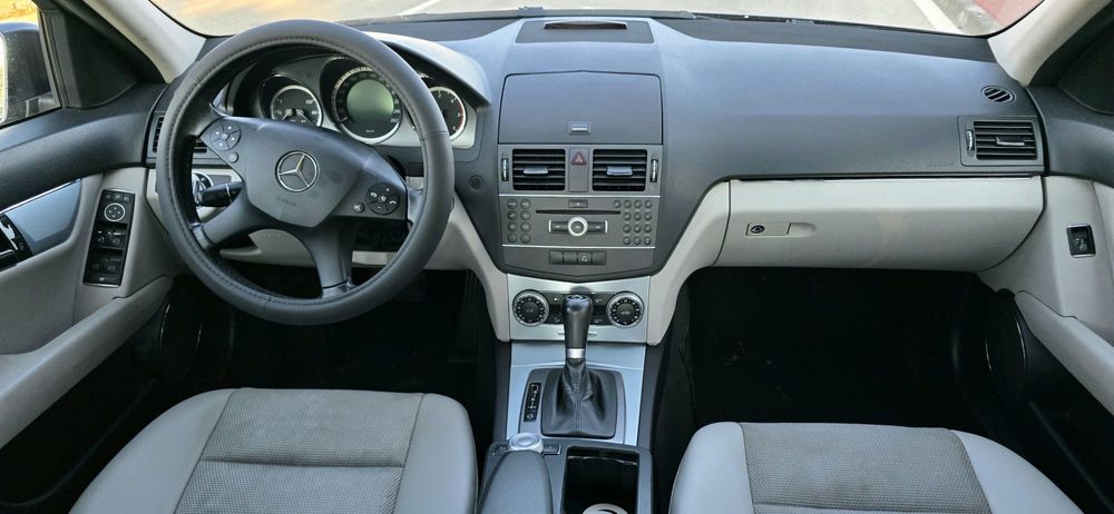 Mercedes_ benz C250 CDI avantgarde (Automatico)  Ano 2010 a diesel