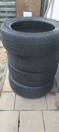 Шини Bridgestone 235/55r20.