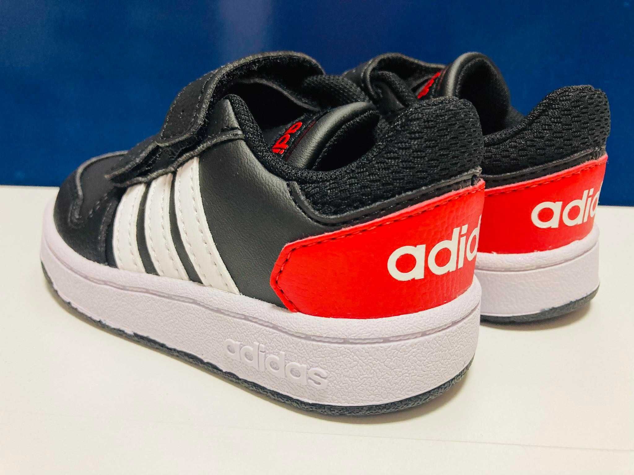 Adidas Hoops dziecięce obuwie 23