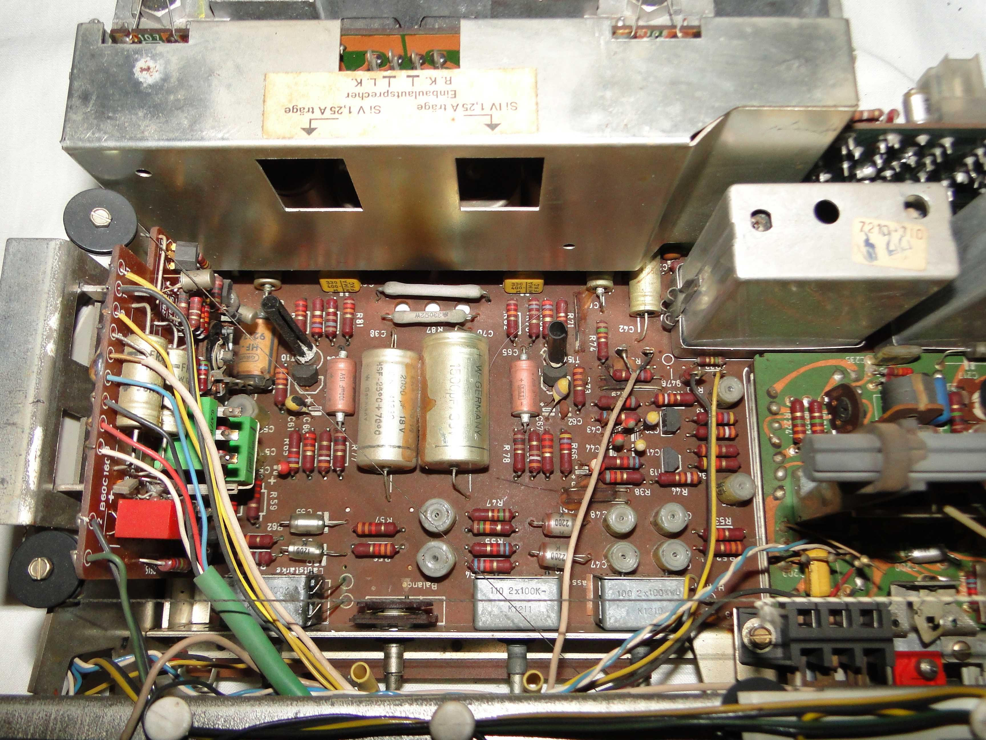 Amplituner GRUNDIG RTV 380