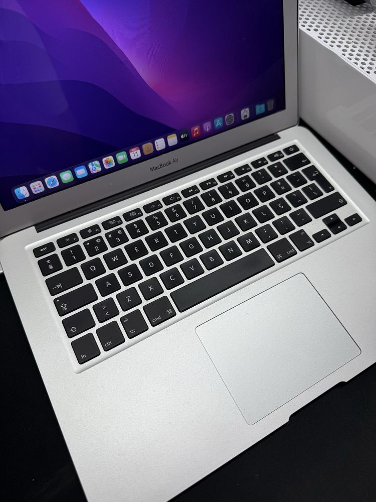 MacBook Air de 2015 como novo