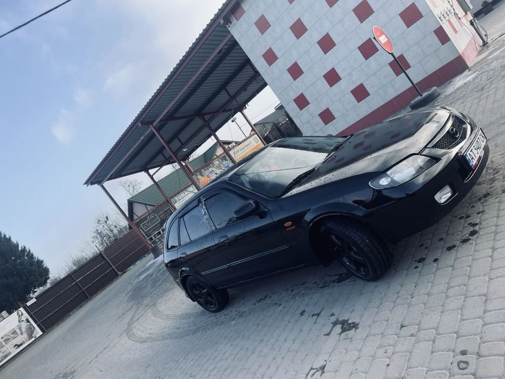 Mazda 323 F BJ 2001