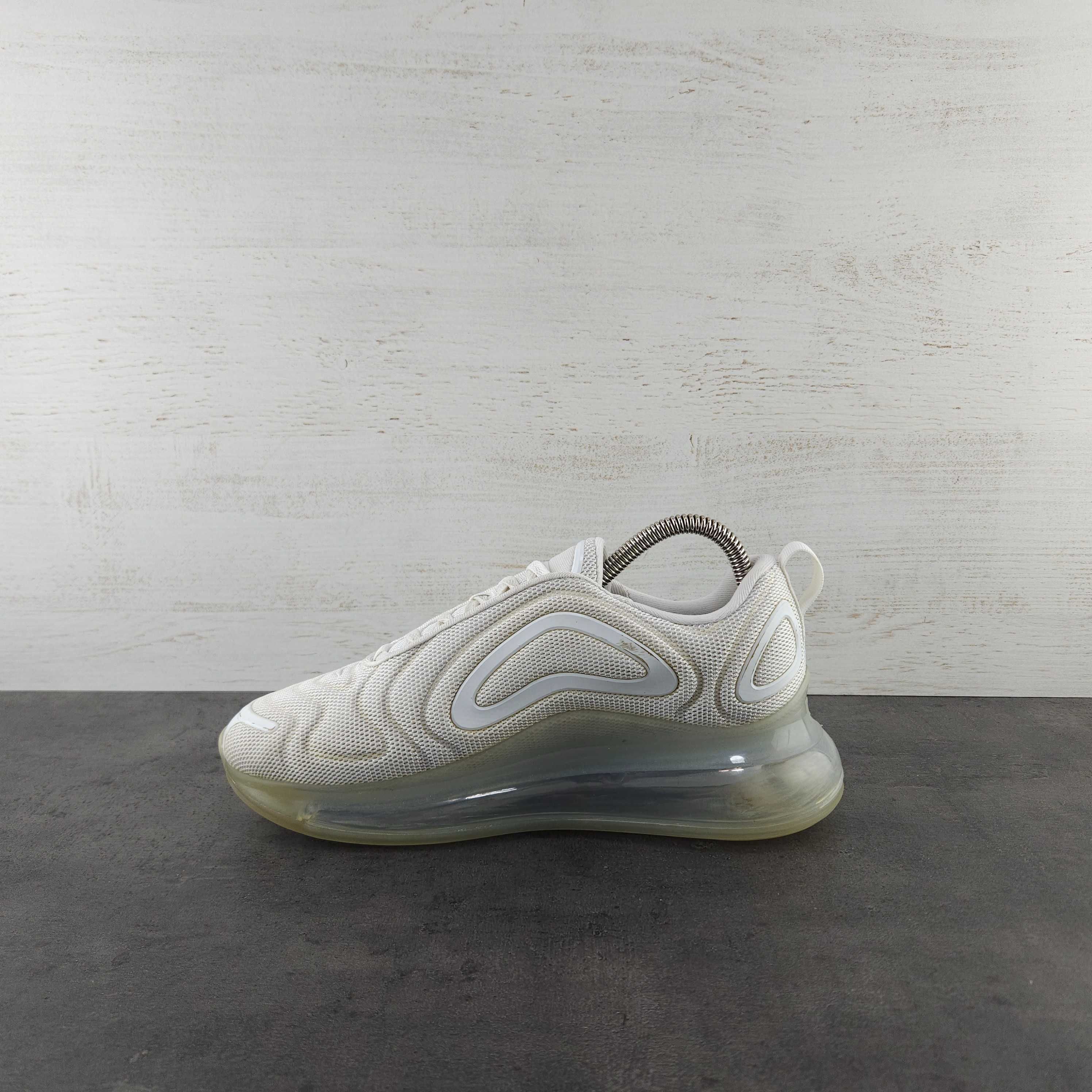 Кроссовки Nike Air Max 720. Размер 39