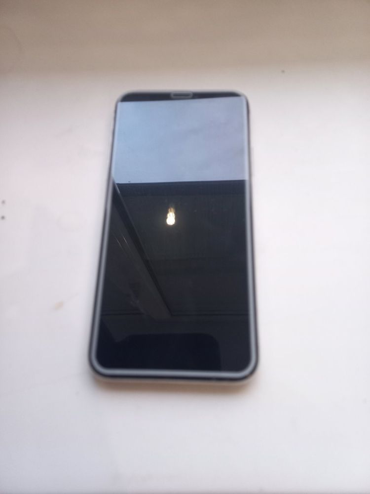 IPhone X (10) 64 ГБ