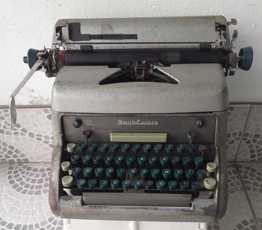 MAQUJINA DE ESCREVER, SMITH CORONA