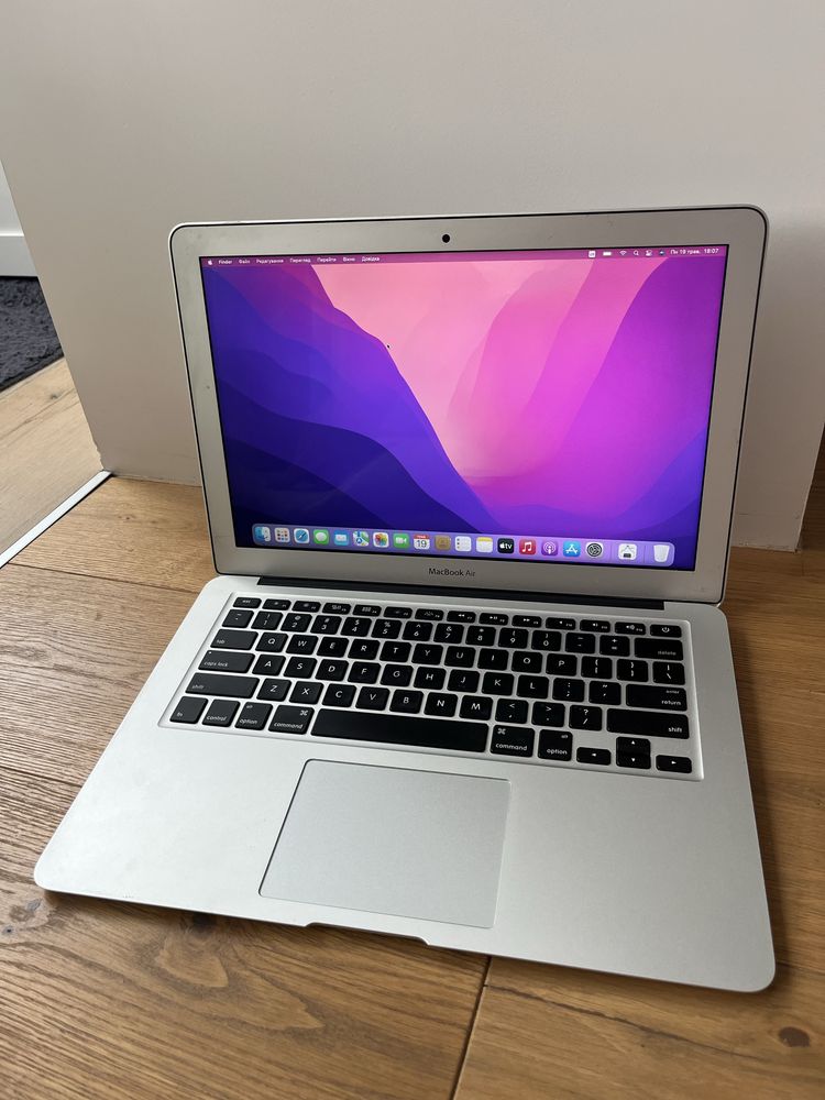 Apple Macbook Pro 2017 13’ 8 256gb срібний макбук