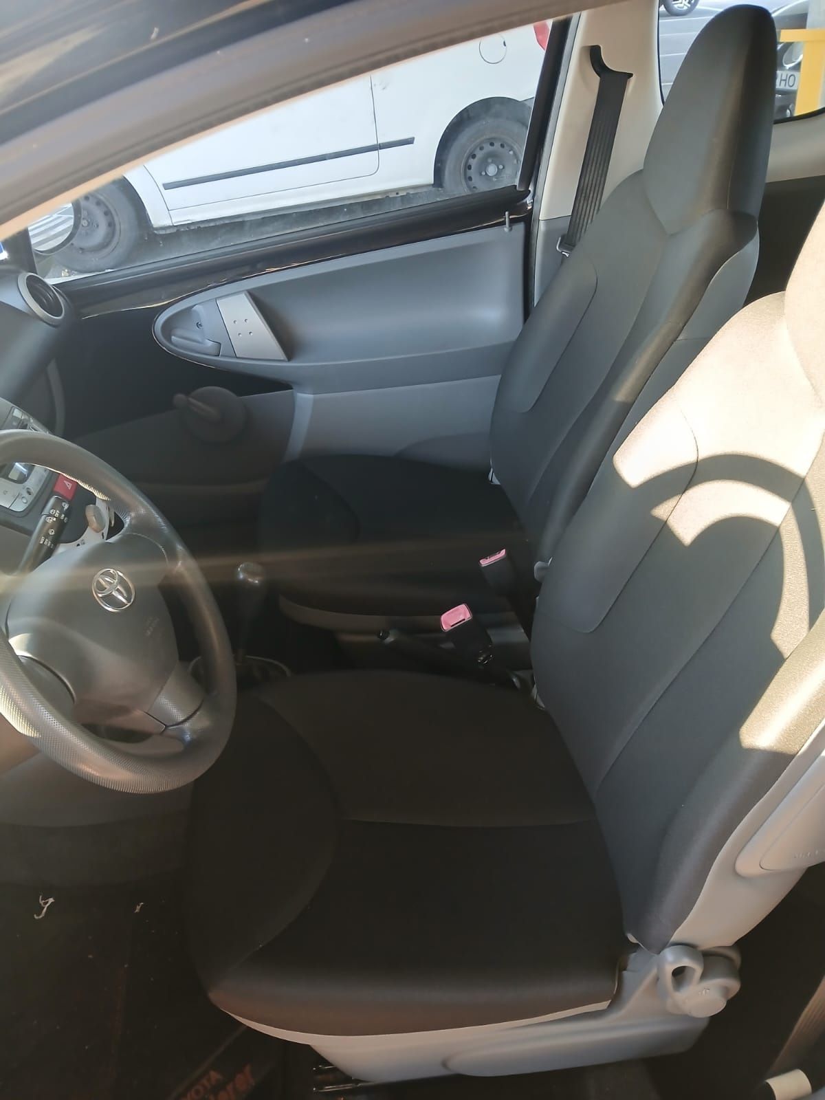 Toyota Aygo 1.0 básico, 2010
