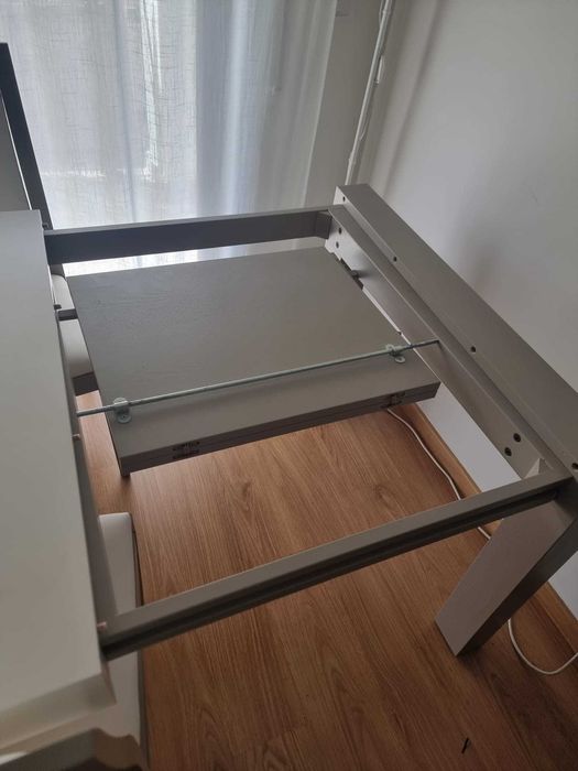 Mesa de jantar extensível com 4 cadeiras