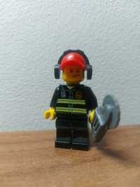 LEGO - minifigurka - strażak
