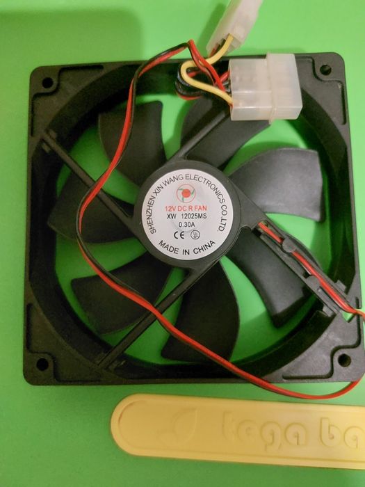 Продам вентилятор