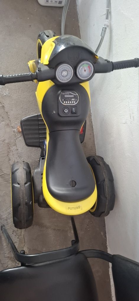 Motor na akumulator