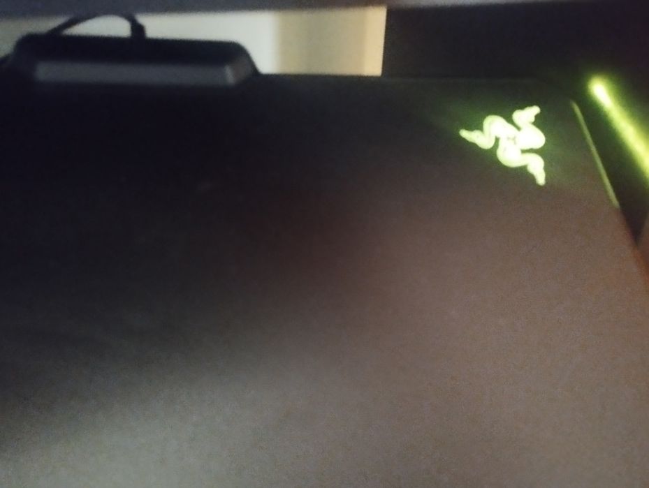 Tapete rato gaming razor RGB