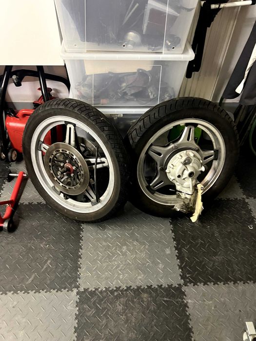 honda CX 500, rama, dużo części, wersja ikea