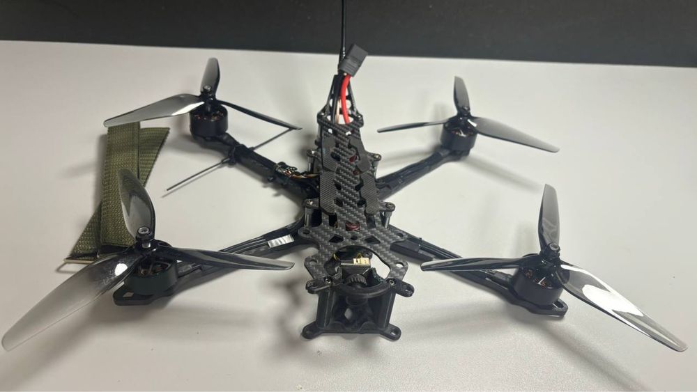 fpv дрон 7 дюймів аналог новий повністю готовий до польоту
