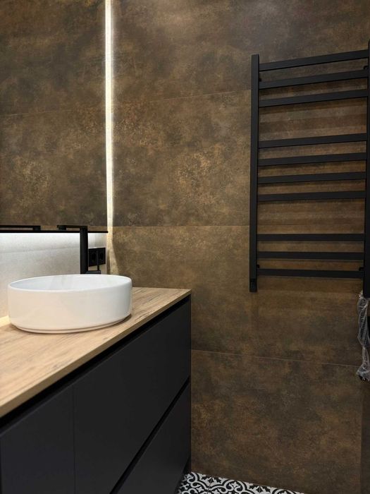 Продаж стильної двокімнатної квартири студії, в центрі міста