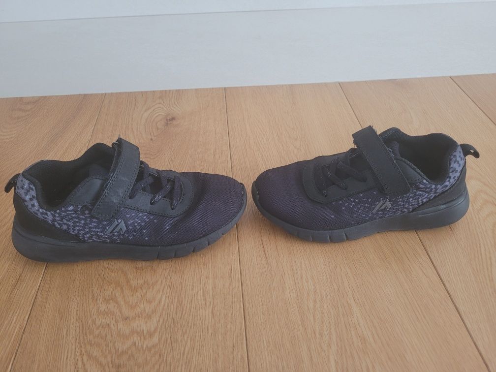 Martens czarne adidasy 33