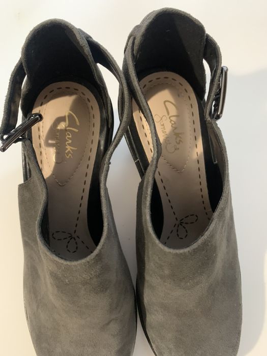 Продам ботильони Clark’s