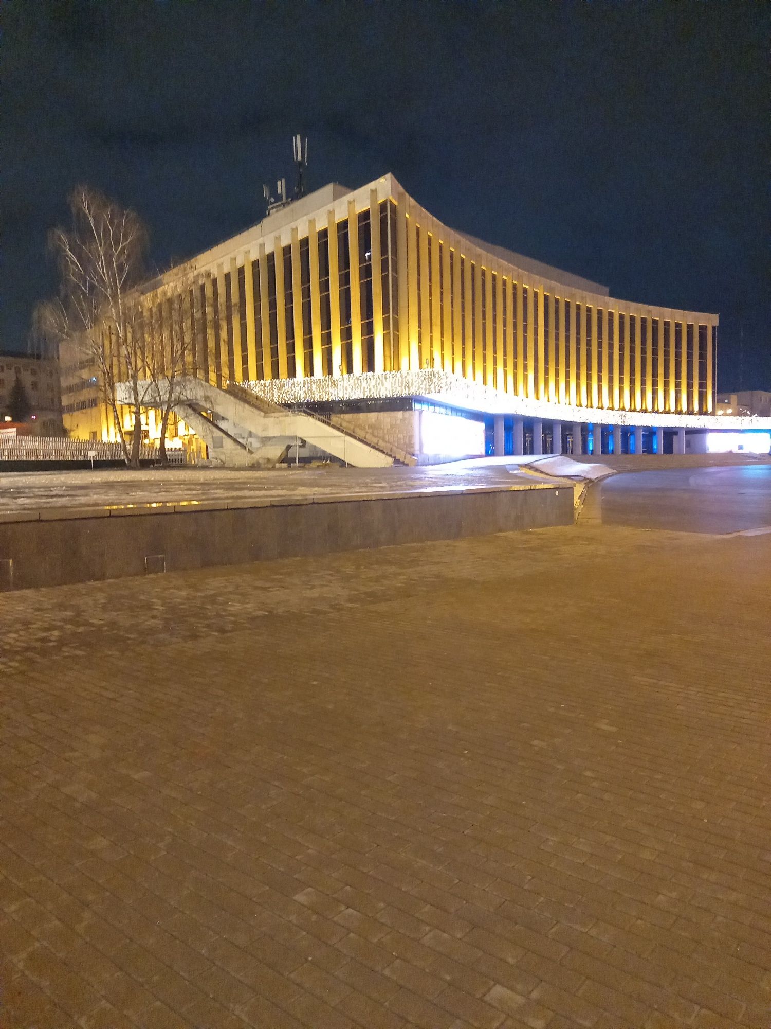 Подобово 1-кім.,власна Антоновича 99 ст.м.Палац Україна,Голосієвські