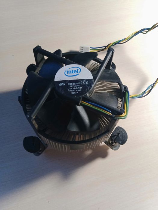 Кулер боксовий Intel + intel core 2duo 775 сокет