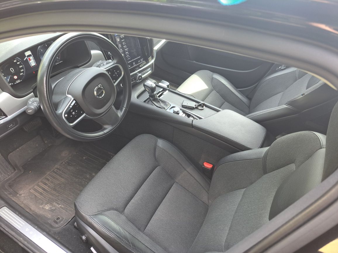 Volvo v90 2018r D4